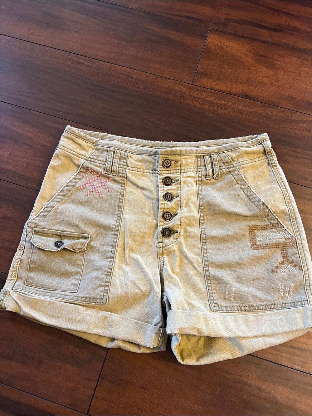 Anthropology, the wanderer, short size 30, light olive with embroidery